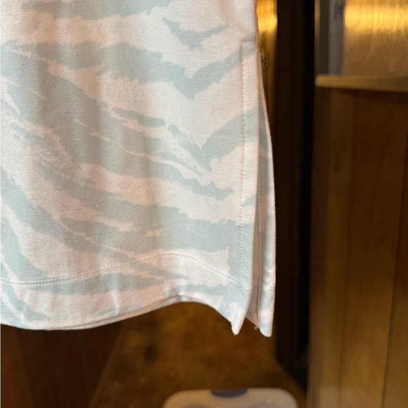 Wonderly Pale Blue & White Zebra-Pattern Tank, Worn Once!!! - Picture 3 of 4